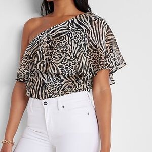 Express Rachel Zoe size XS Black and White Asymmetrical Flutter Sleeve Bodysuit